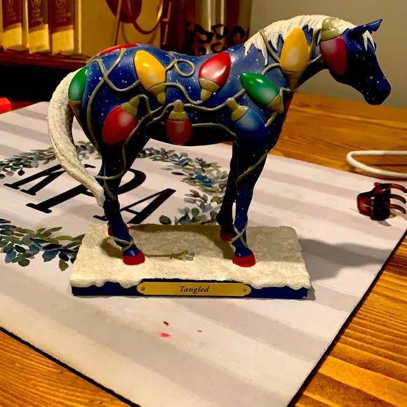 Rare glass fired horse tangled only one left in the us - Picture 1 of 2